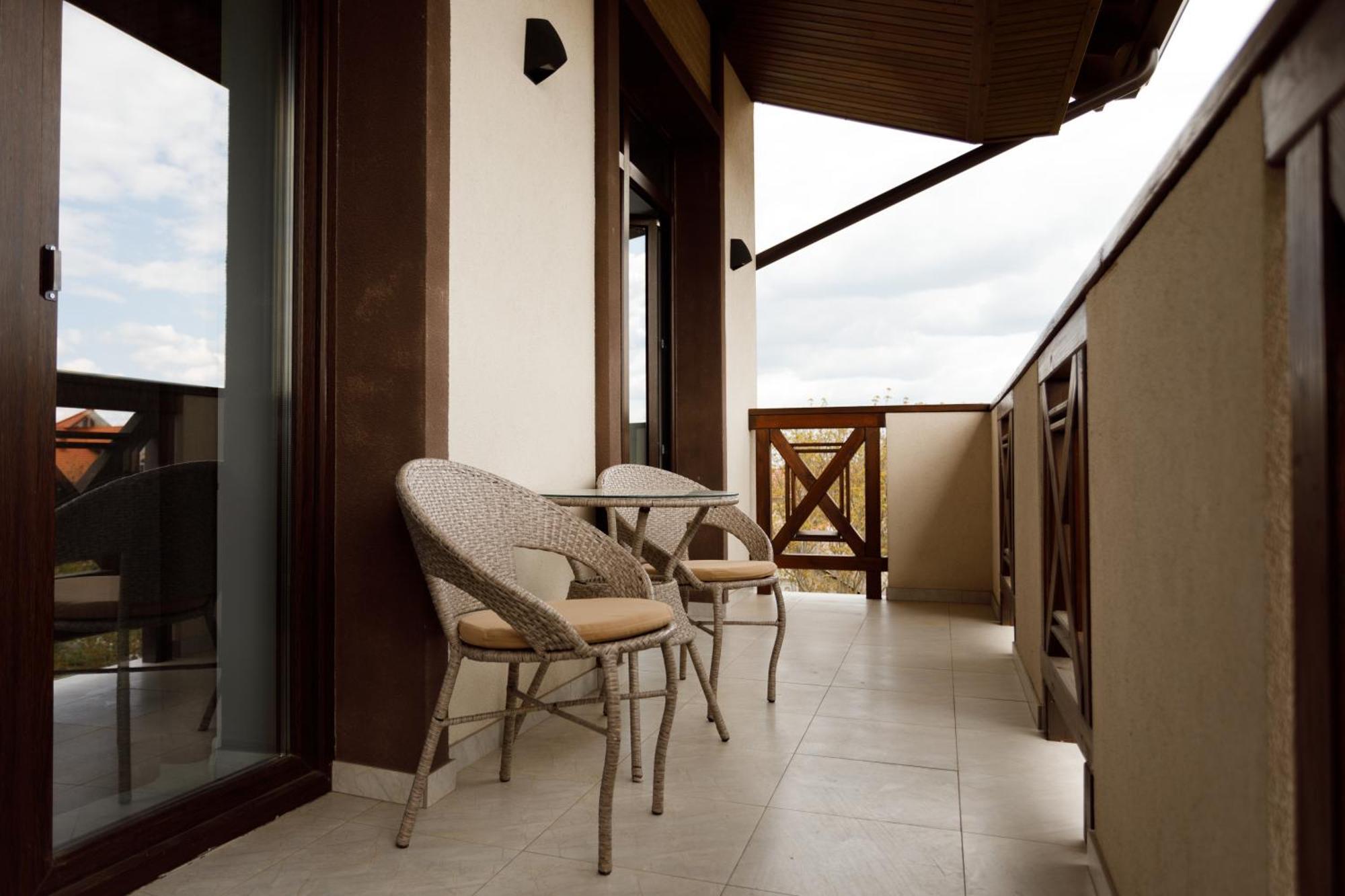 Giowine Hotel & Restaurant Cricova Ruang foto