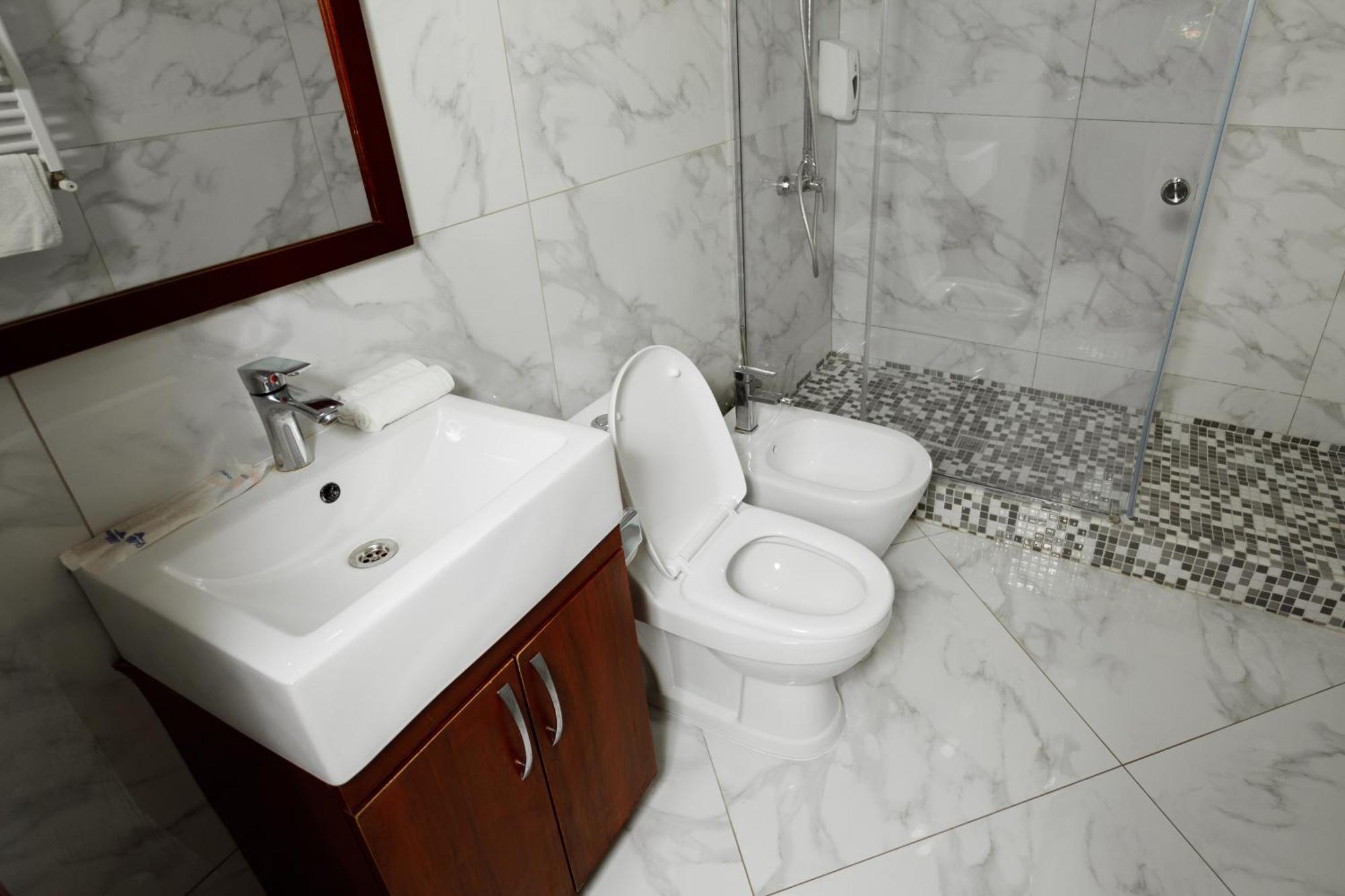 Giowine Hotel & Restaurant Cricova Ruang foto